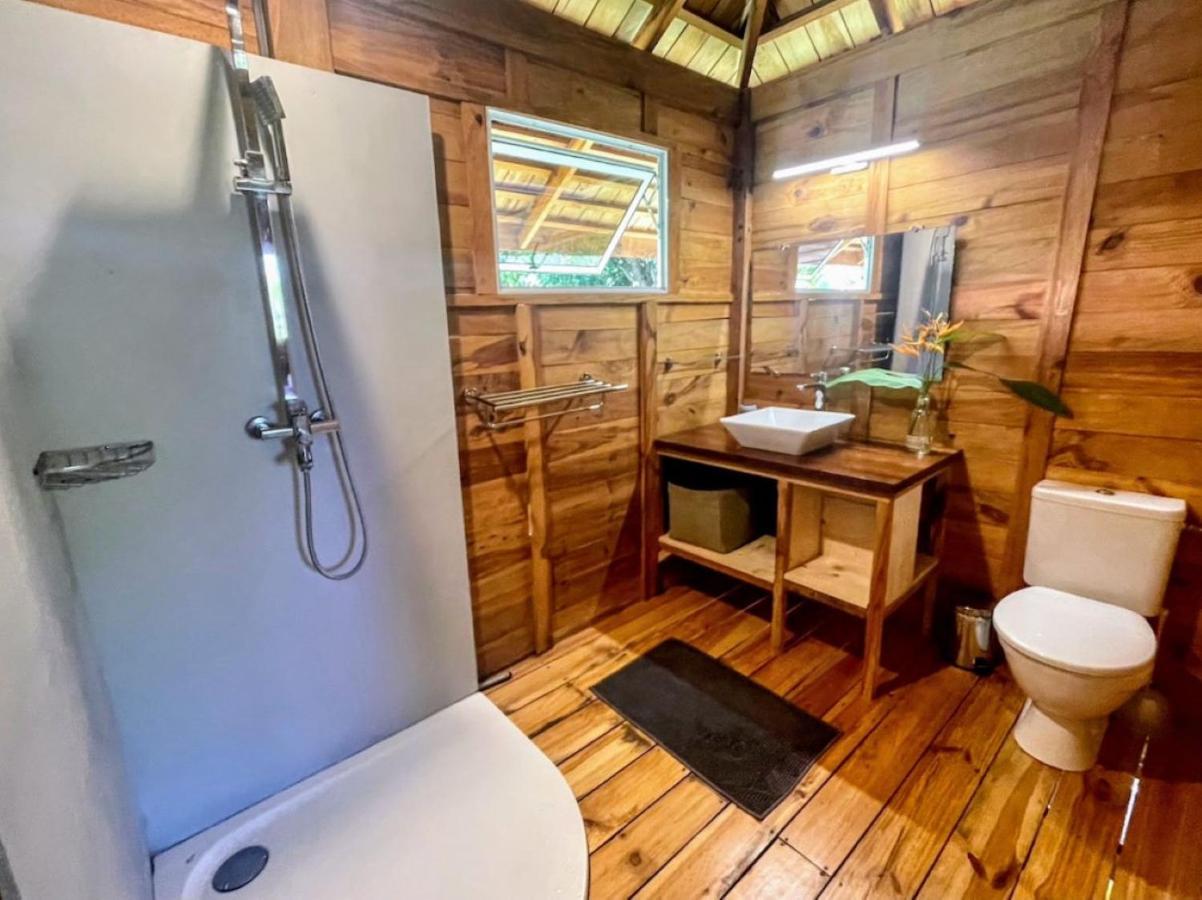 Raiatea - Orion Hoe Bungalow Uturoa Bagian luar foto